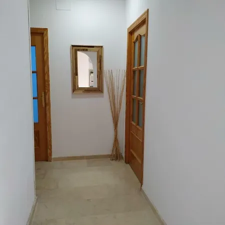 Apartamento Cerca Del Mar * אל קאמפיו