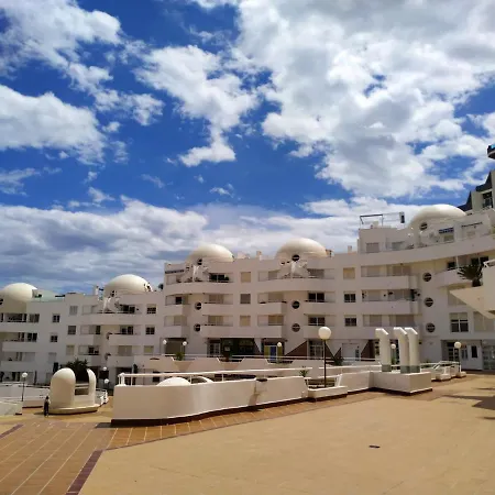 Apartamento Cerca Del Mar אל קאמפיו